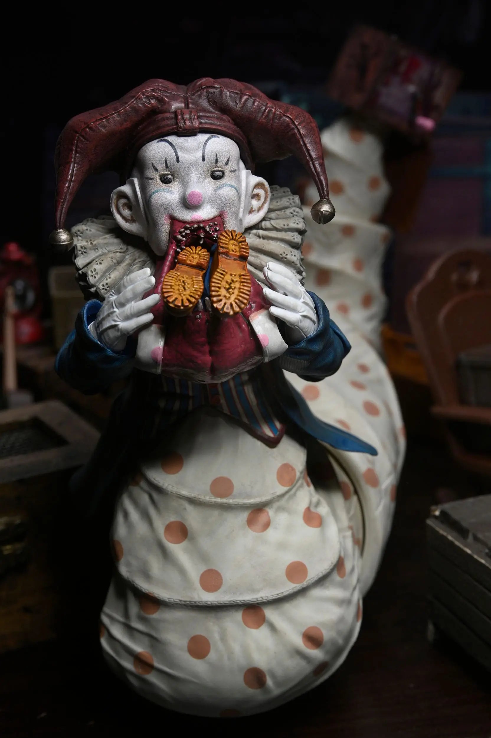 Krampus figurine Der Klown Deluxe Figure 18 cm NECA