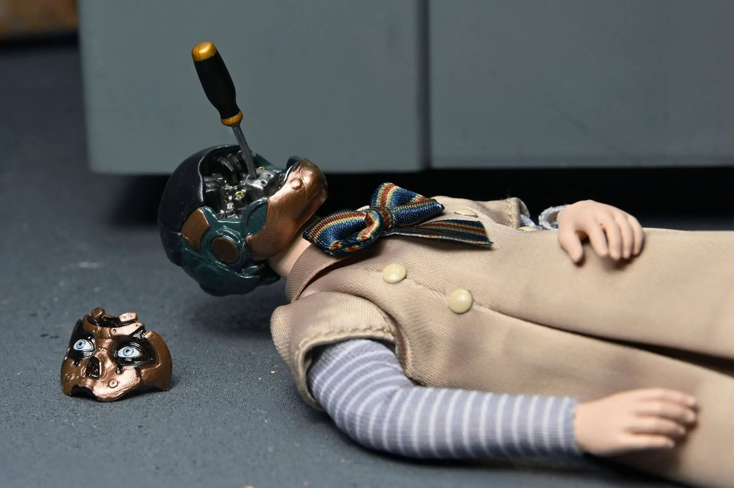 Megan figurine Clothed 20cm Neca