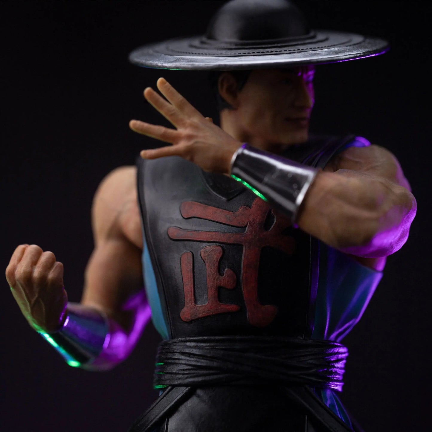 Mortal Kombat statuette 1/10 Art Scale Kung Lao 24 cm - Rue Du Retro