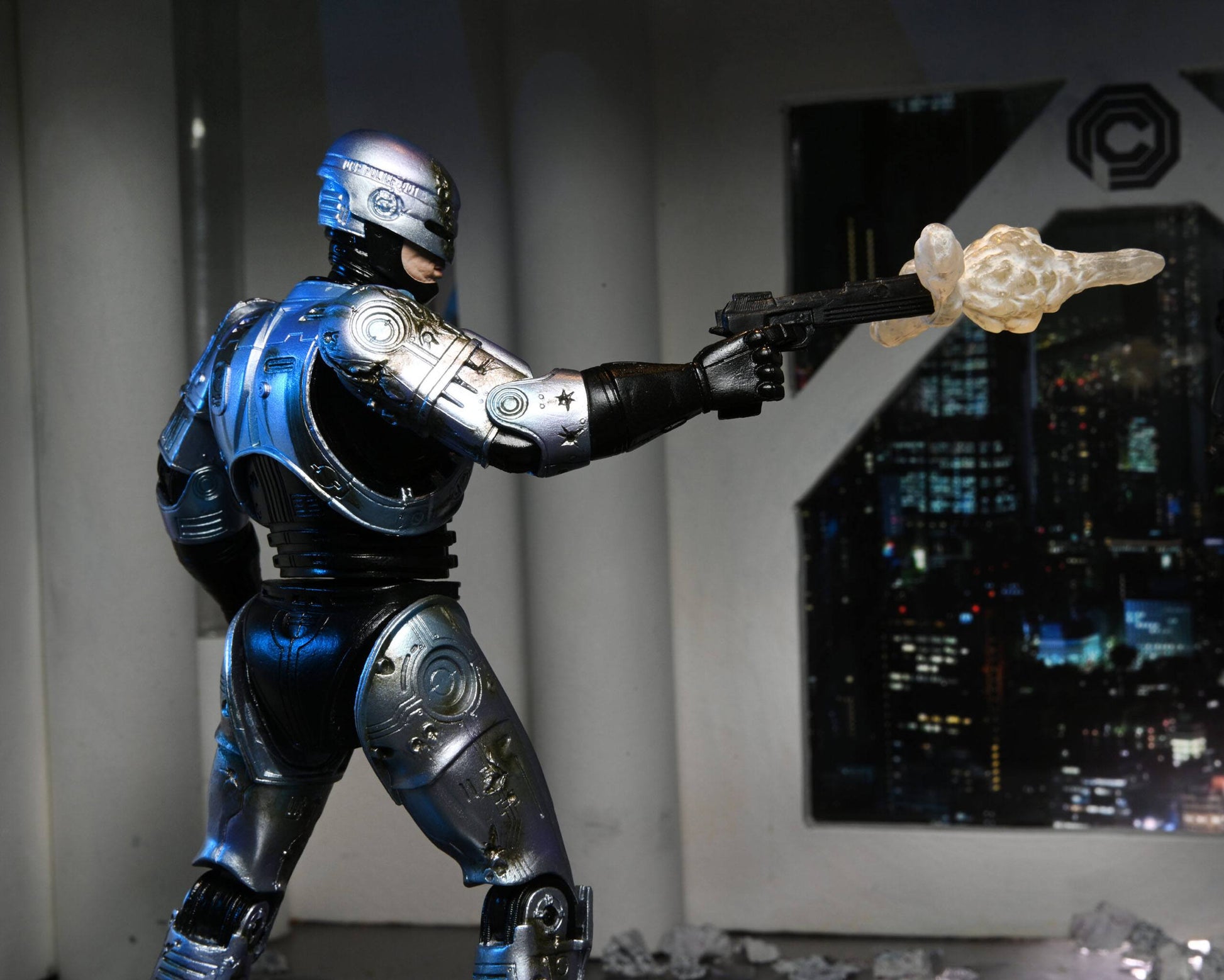 RoboCop figurine Ultimate Battle Damaged RoboCop with Chair 18 cm Neca