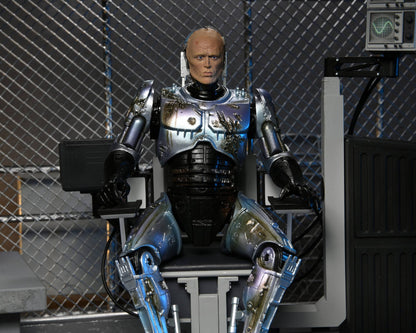 RoboCop figurine Ultimate Battle Damaged RoboCop with Chair 18 cm Neca