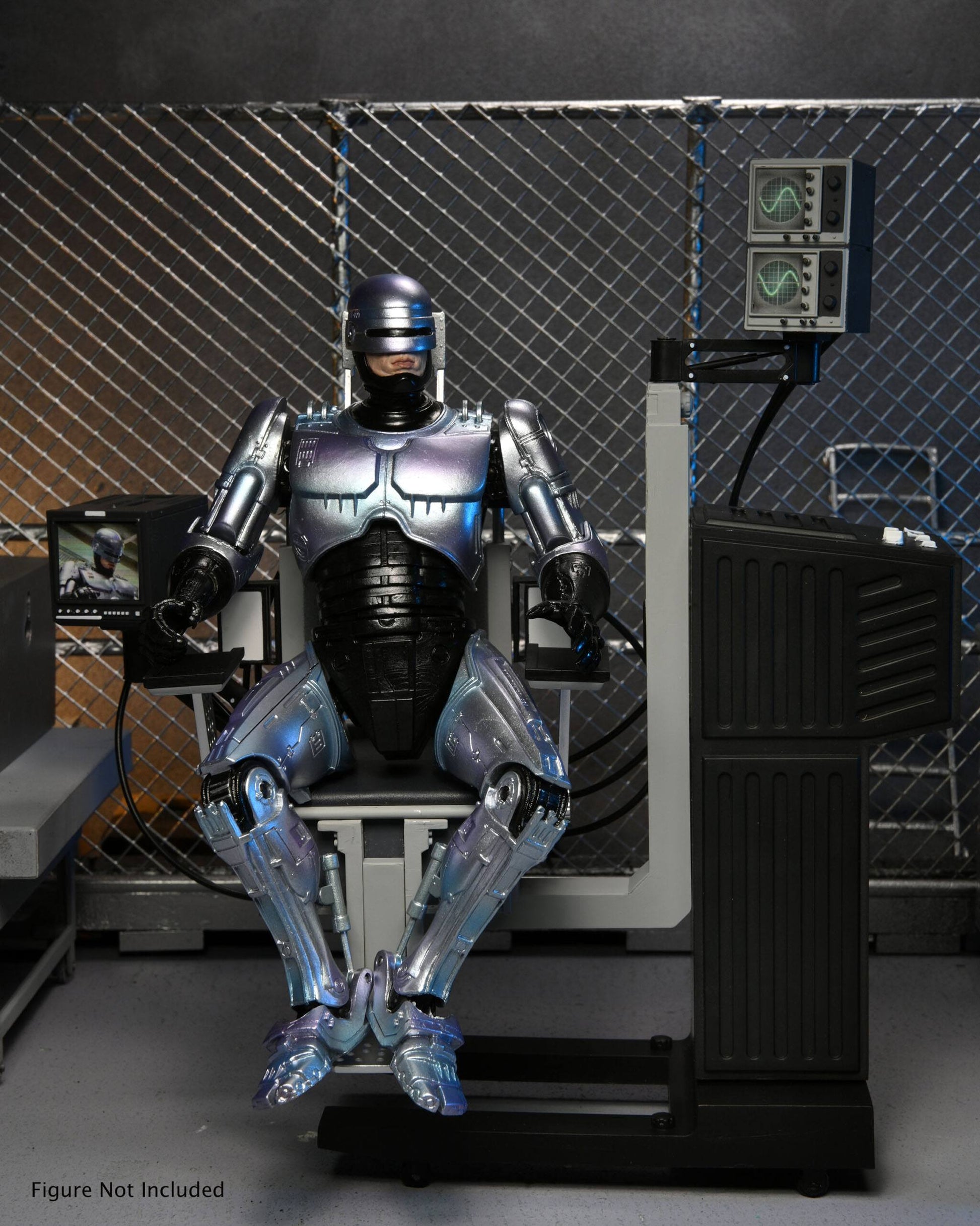 RoboCop figurine Ultimate Battle Damaged RoboCop with Chair 18 cm Neca