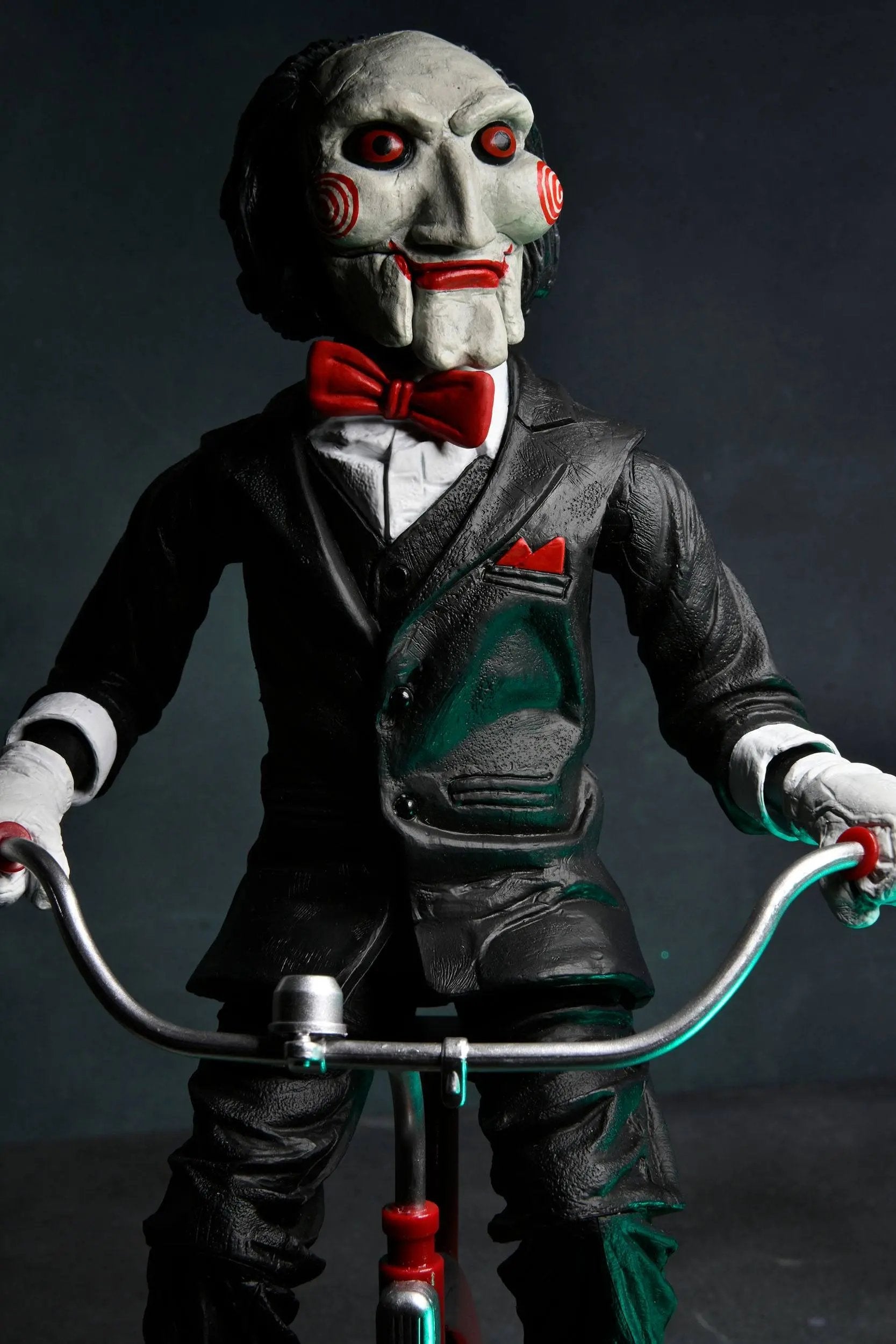 Saw Billy figurine sonore Billy with Tricycle 30cm Neca