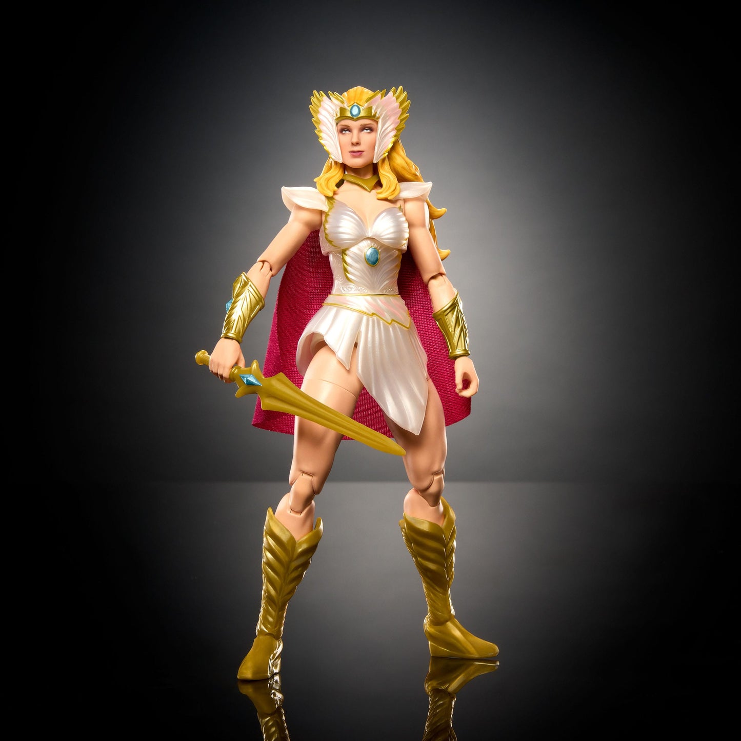 She-Ra Maître de l'Univers MOTU Core New Etheria figurine 18cm Mattel