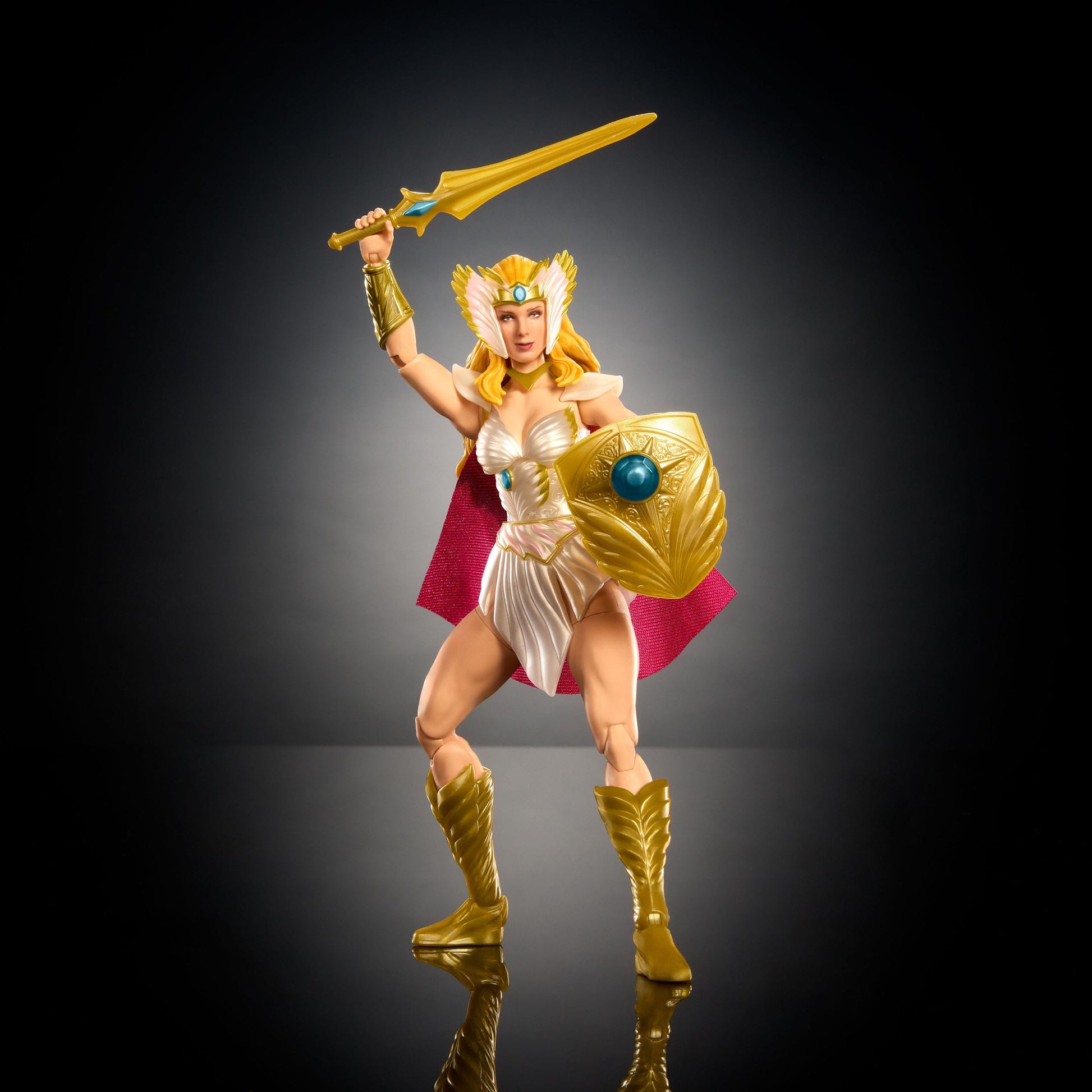 She-Ra Maître de l'Univers MOTU Core New Etheria figurine 18cm Mattel