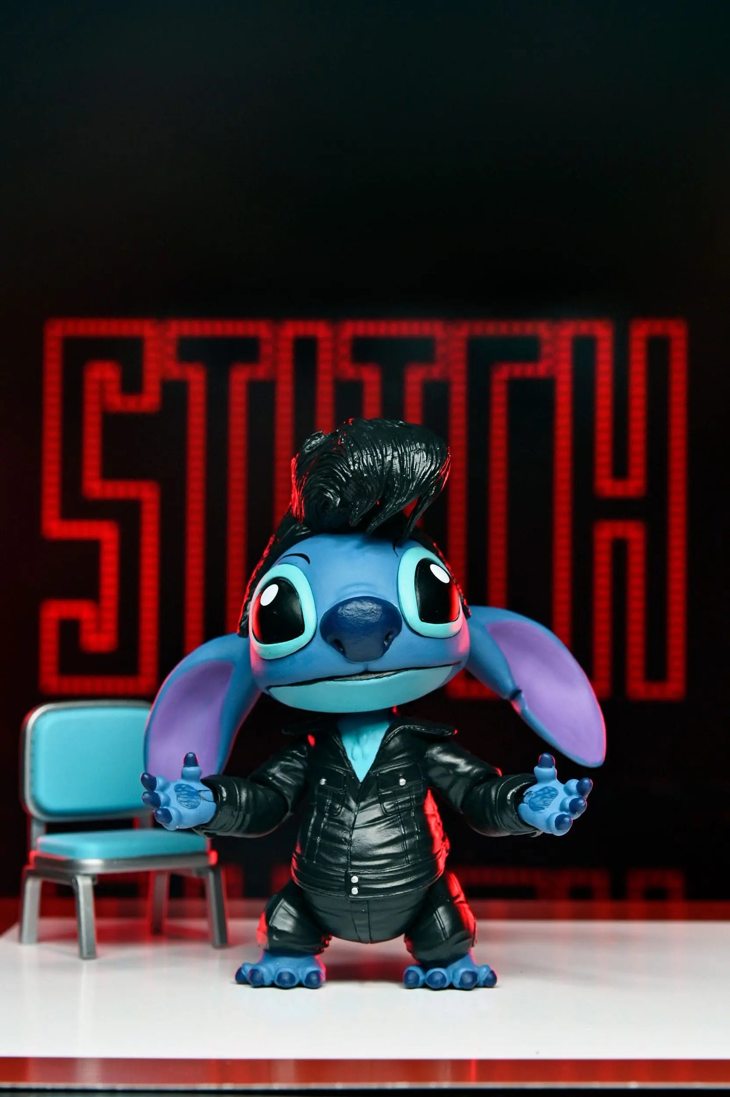 Stitch Elvis figurine Ultimate Singer Elvis Lilo et Stitch 7 cm Neca