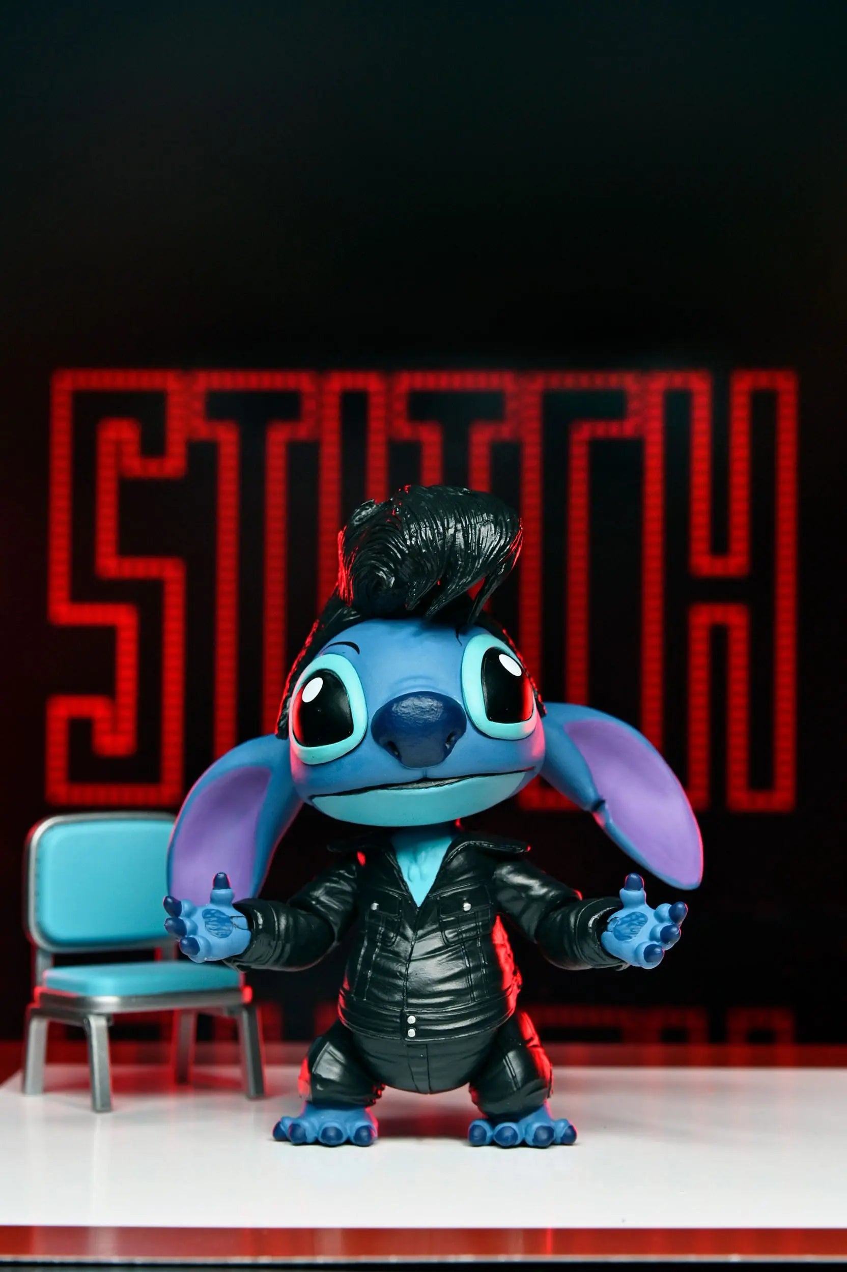 Stitch Elvis figurine Ultimate Singer Elvis Lilo et Stitch 7 cm Neca