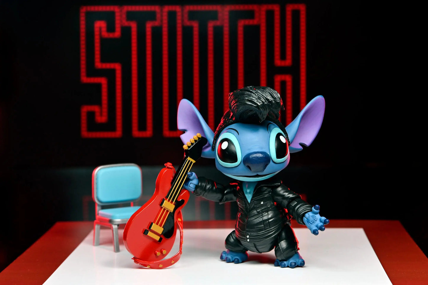 Stitch Elvis figurine Ultimate Singer Elvis Lilo et Stitch 7 cm Neca