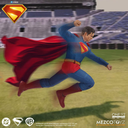 Superman 2025  figurine 17 cm Mezco Mezco Toys
