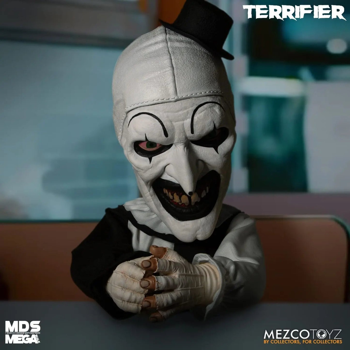 Terrifier poupée MDS Mega Scale Art the Clown with Sound 38cm Mezco Toys