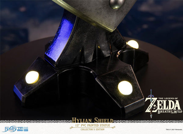 The Legend Of Zelda Breath Of The Wild Hylian Shield Collector's Edition Pvc 29cm First 4 Figures