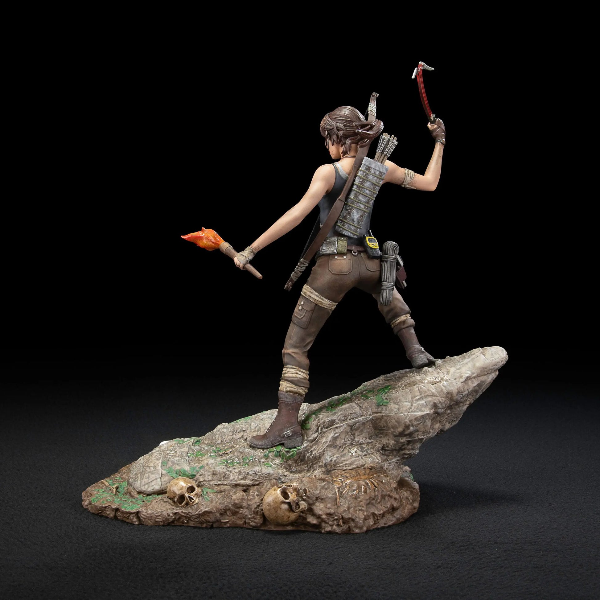 Tomb Raider Lara Croft Survivor Era statuette PVC 33cm Dark Horse Comics