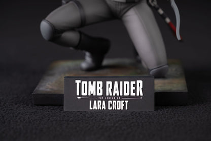 Tomb Raider Lara Croft The Legend of Lara Croft statuette PVC 19 cm Dark Horse Comics