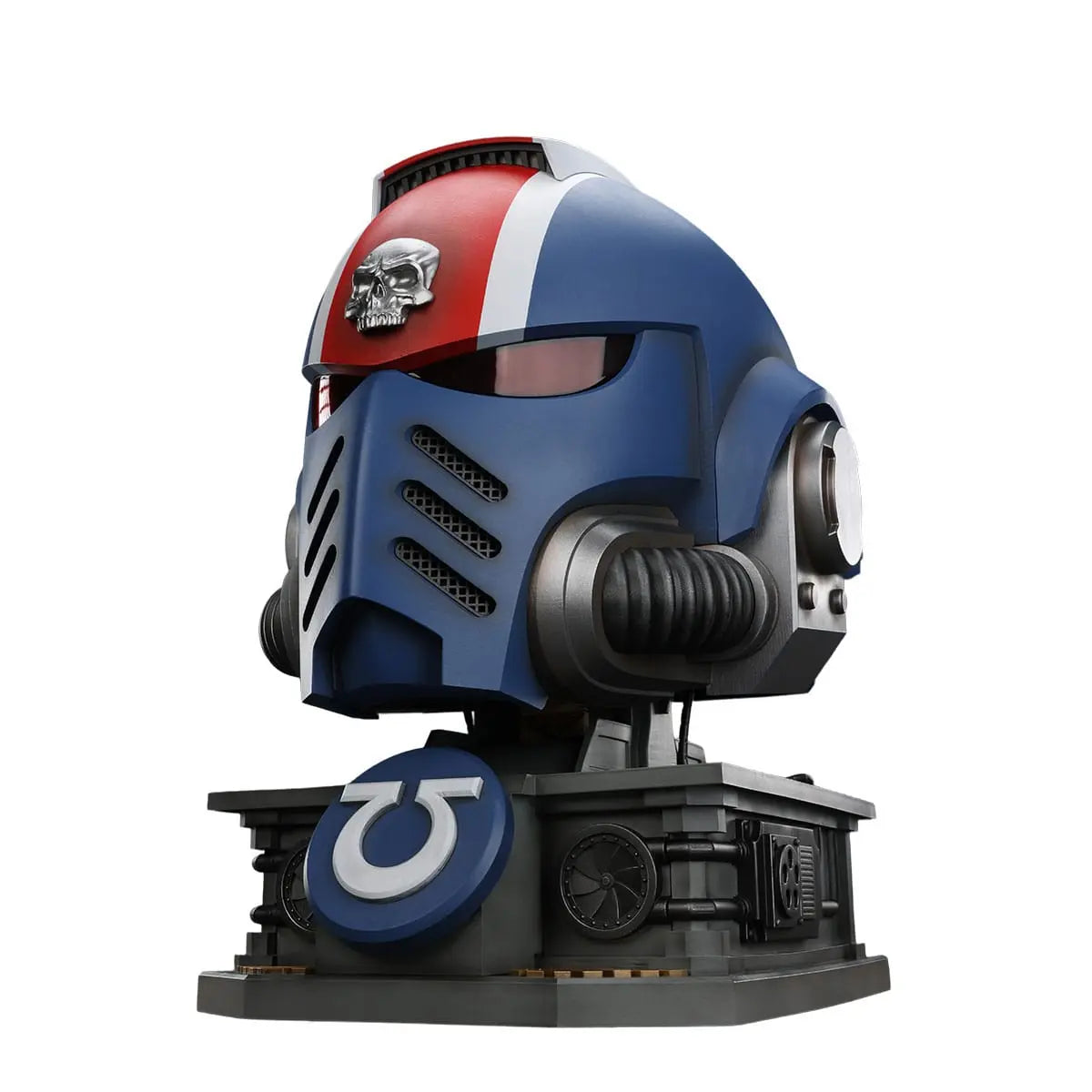 Warhammer 40000 Space Marine 2 replique Ultramarines Lieutenant Titus casque avec présentoir 44 cm - Rue Du Retro