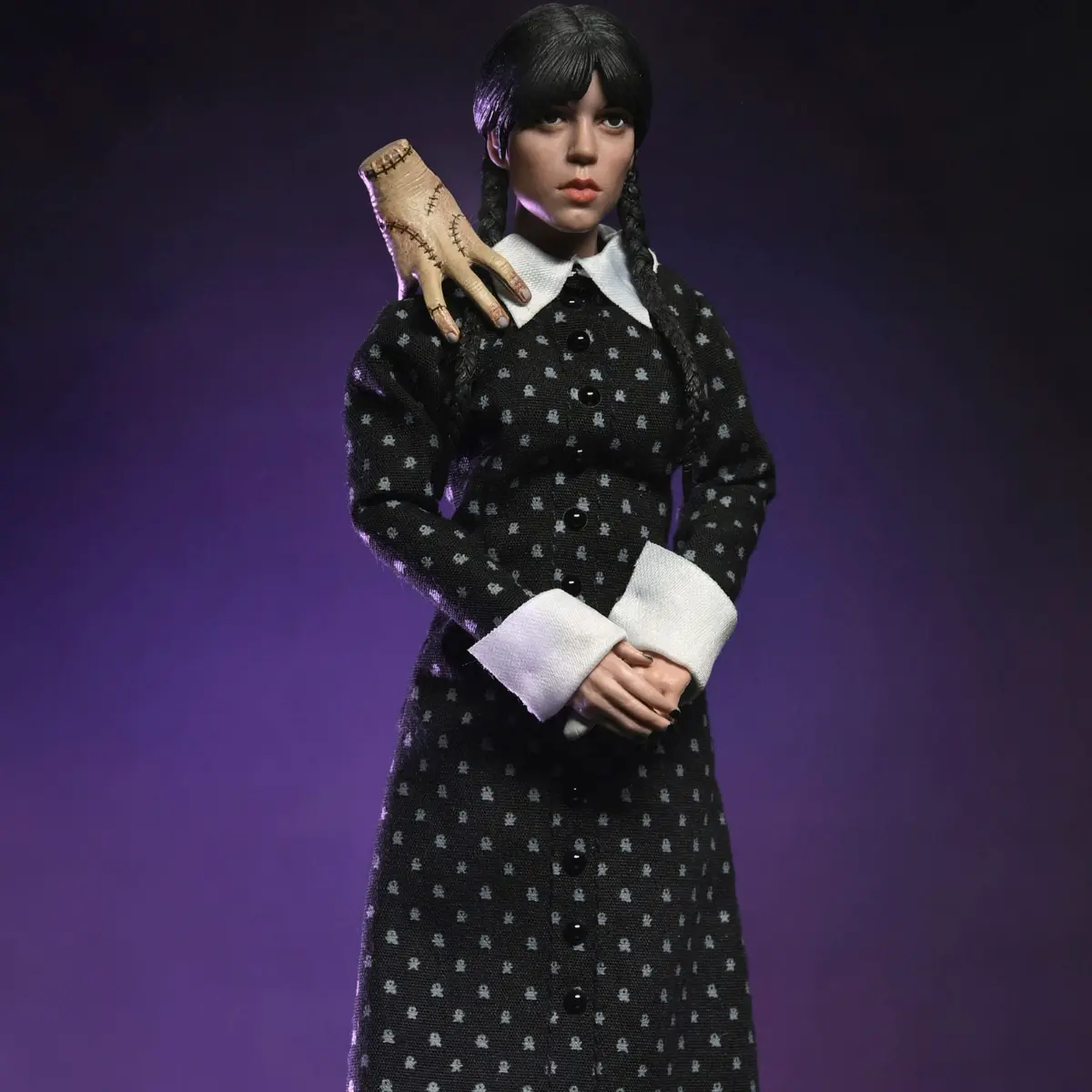 Mercredi Wednesday figurine Classic Dress 20cm Neca