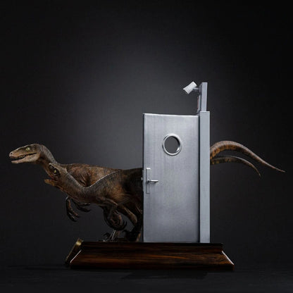Jurassic Park statuette 1/10 Art Scale Raptors at the Kitchen's Door 28 cm - Image 6