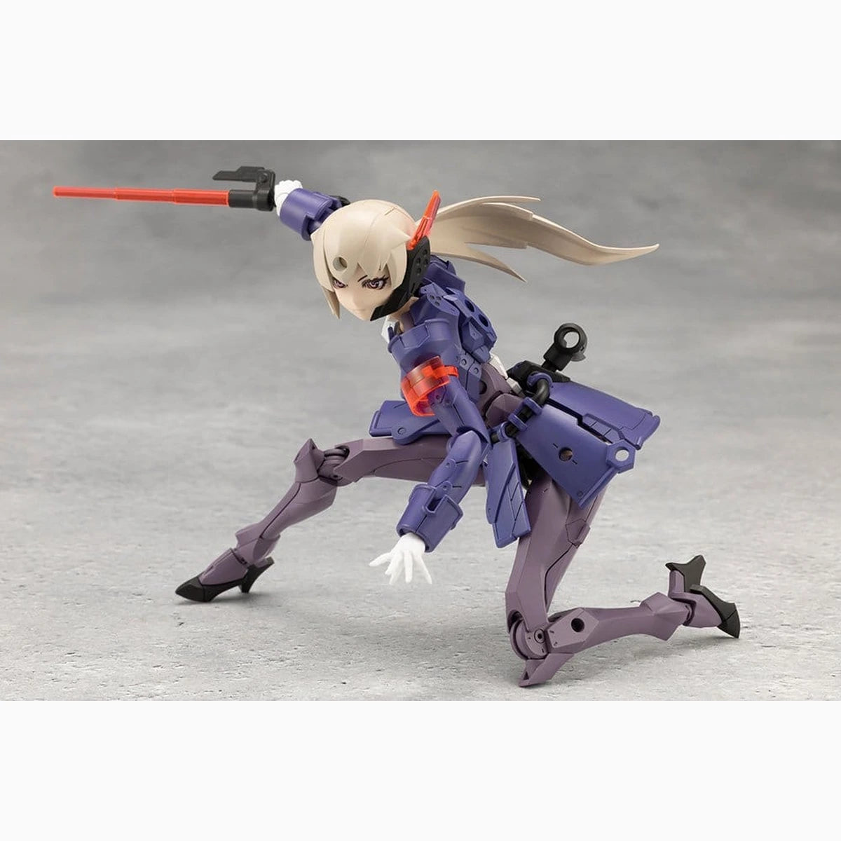 Megalomaria Unlimited Universe figurine Plastic Model Kit Valiant 16 cm - Image 5