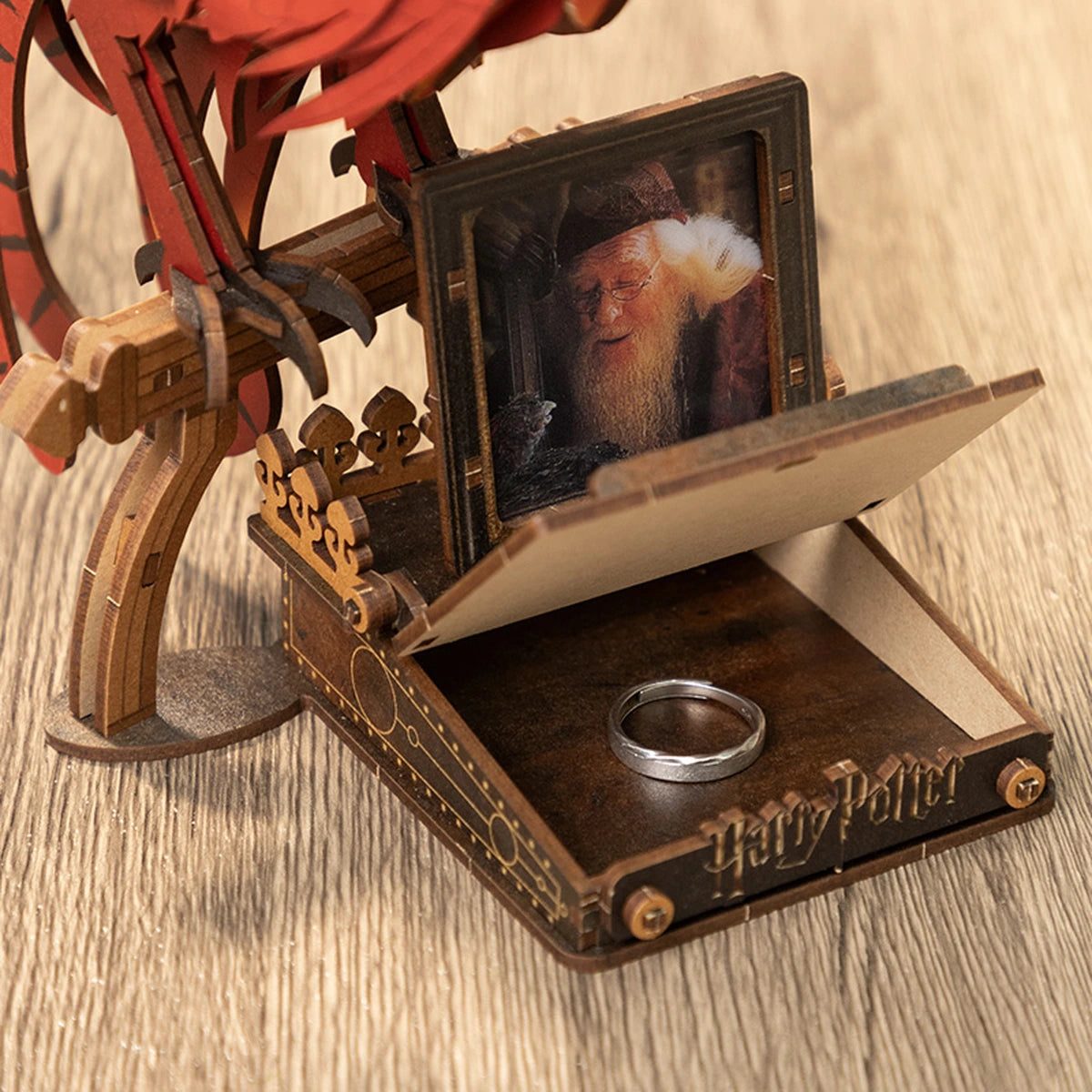 Harry Potter Puremind Wizarding Diorama Series Fawkes - Image 3