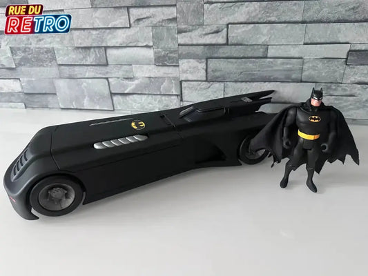 Batmobile 1993 Kenner Custom Noir Mat / Full Matt me Black Paint et Batman Combat Belt