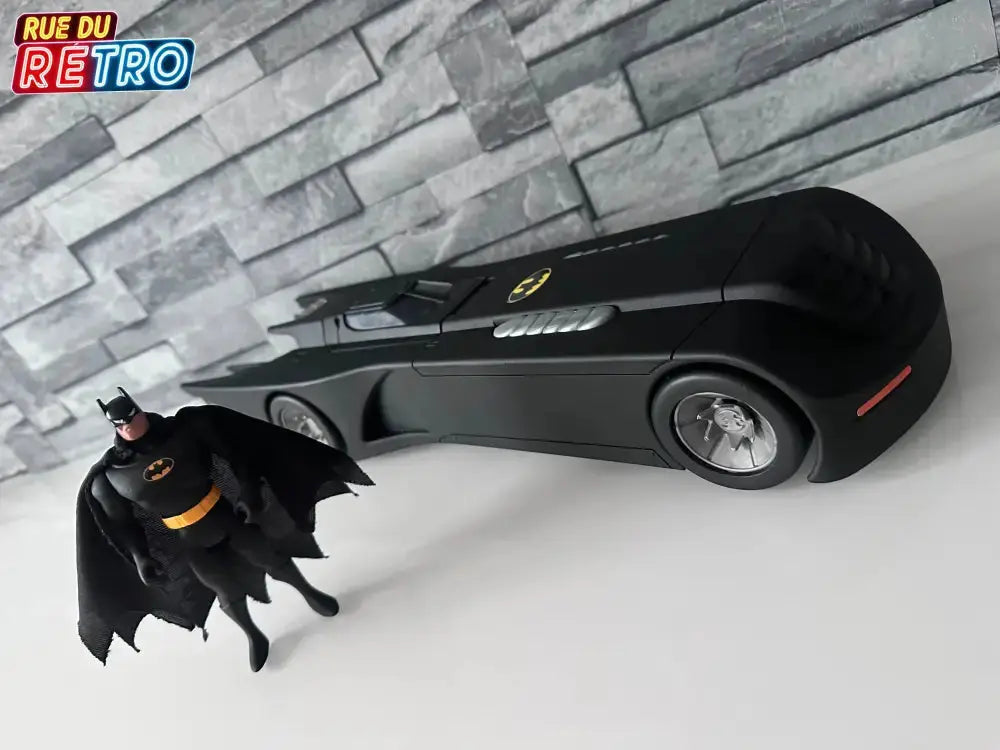 Batmobile 1993 Kenner Custom Noir Mat / Full Matt me Black Paint et Batman Combat Belt
