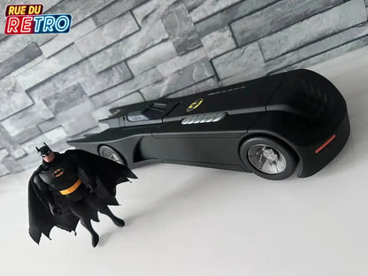 Batmobile 1993 Kenner Custom Noir Mat / Full Matt me Black Paint et Batman Combat Belt