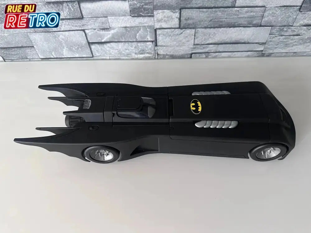 Batmobile 1993 Kenner Custom Noir Mat / Full Matt me Black Paint et Batman Combat Belt