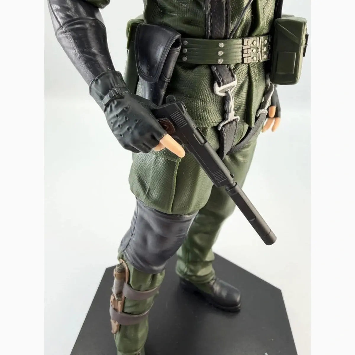 Metal Gear Solid: Snake Eater figurine PVC Naked Snake 20 cm - Image 6