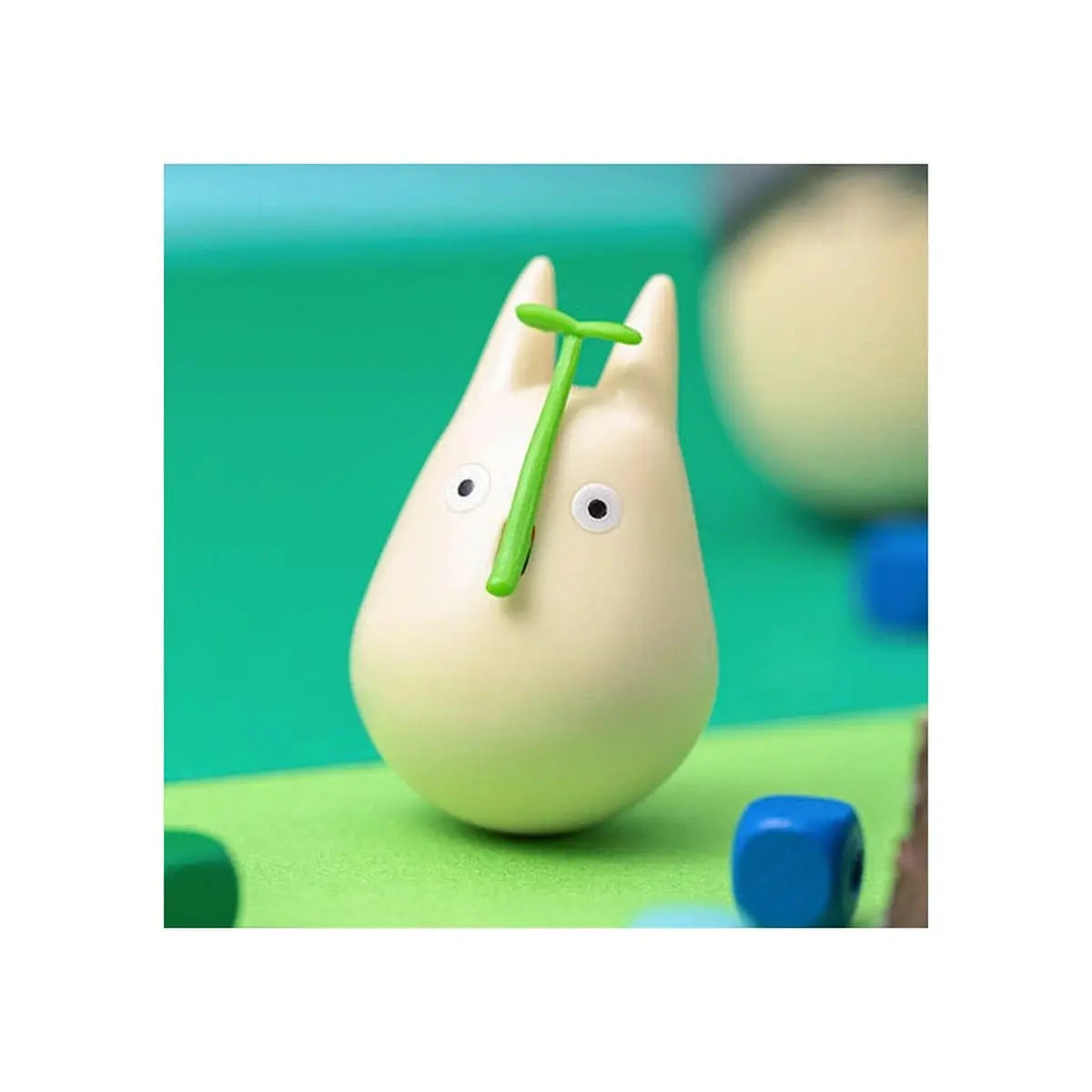 Mon voisin Totoro figurine culbuto Small Totoro with leaf 5 cm - Image 5