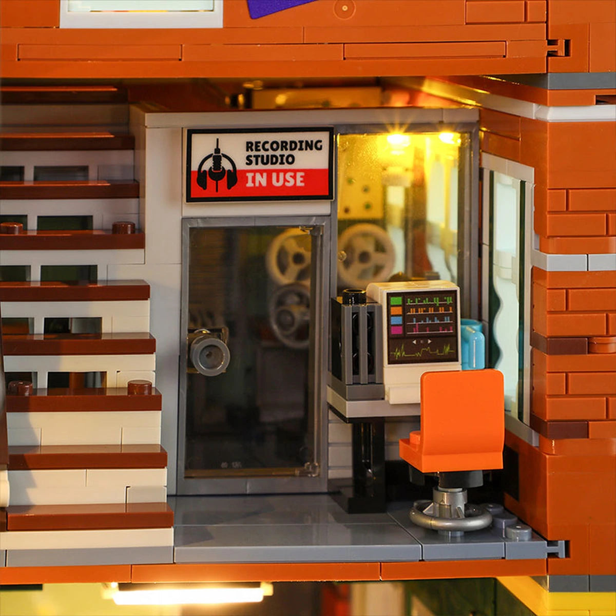 Lumibricks Street Fusion 19003 Record Store - Image 2