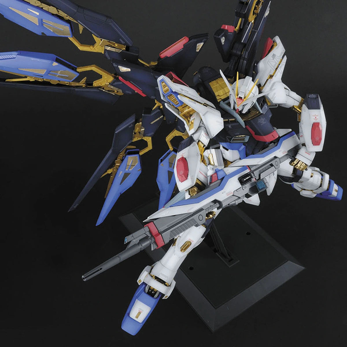 Gundam Gunpla PG 1/60 Strike Freedom Gundam - Image 3
