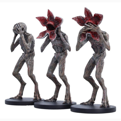 Stranger Things figurine Three Wise Demogorgons 16 cm - Image 2