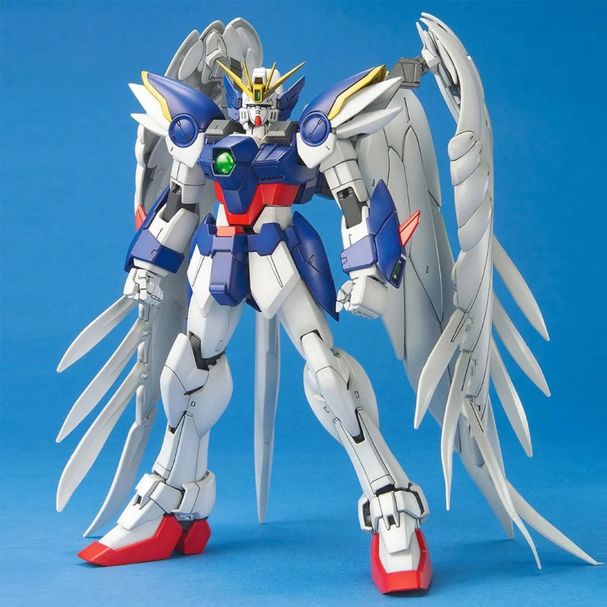 Gundam Gunpla MG 1/100 W Gundam Zero Custom - Image 2