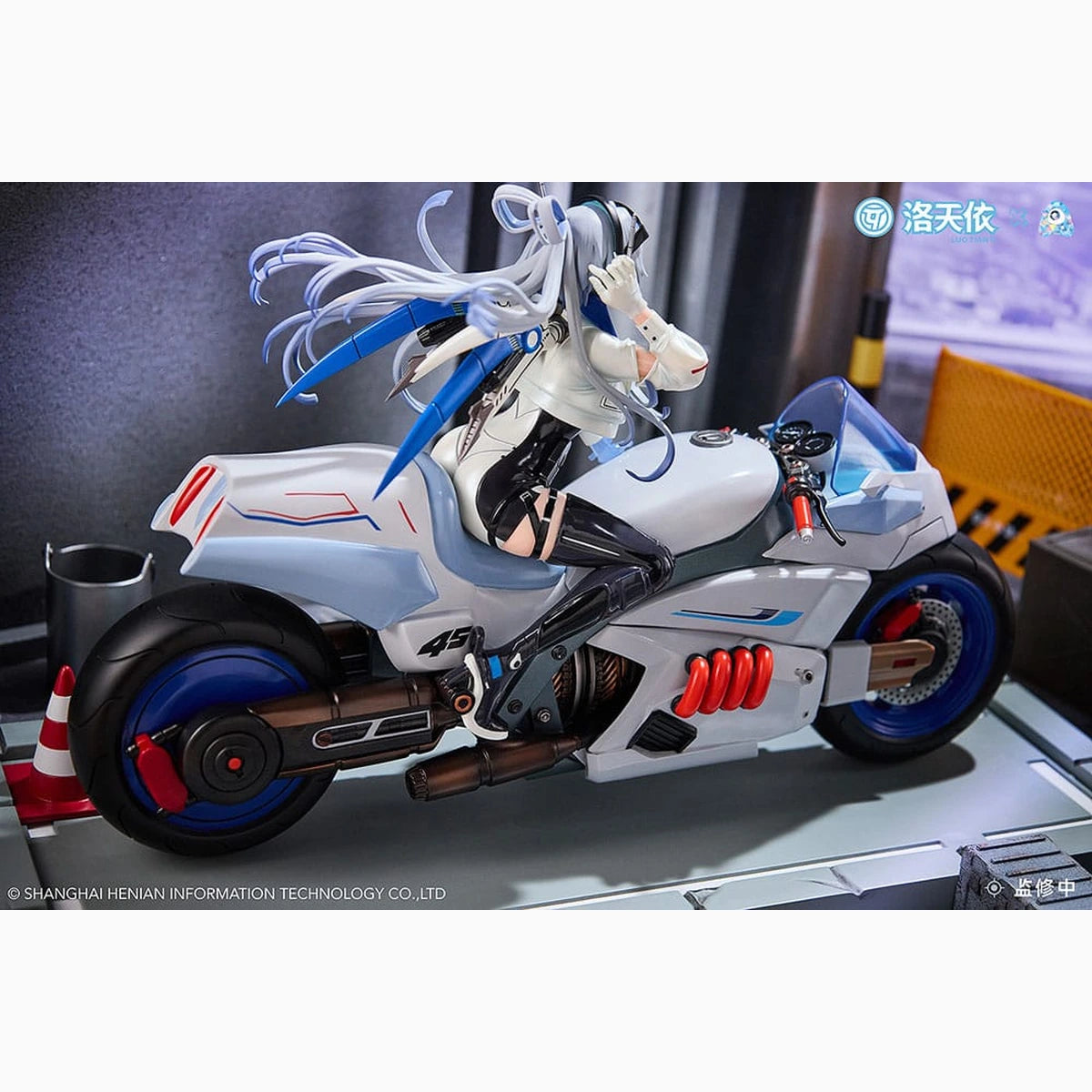 Vsinger statuette PVC 1/7 Vsinger Luo Tianyi Retro-Future Storm Driver Ver. 23 cm - Image 7