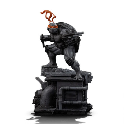 Tortues Ninja statuette 1/10 Art Scale Michelangelo Black and White Variant 26 cm heo exclusive - Image 3