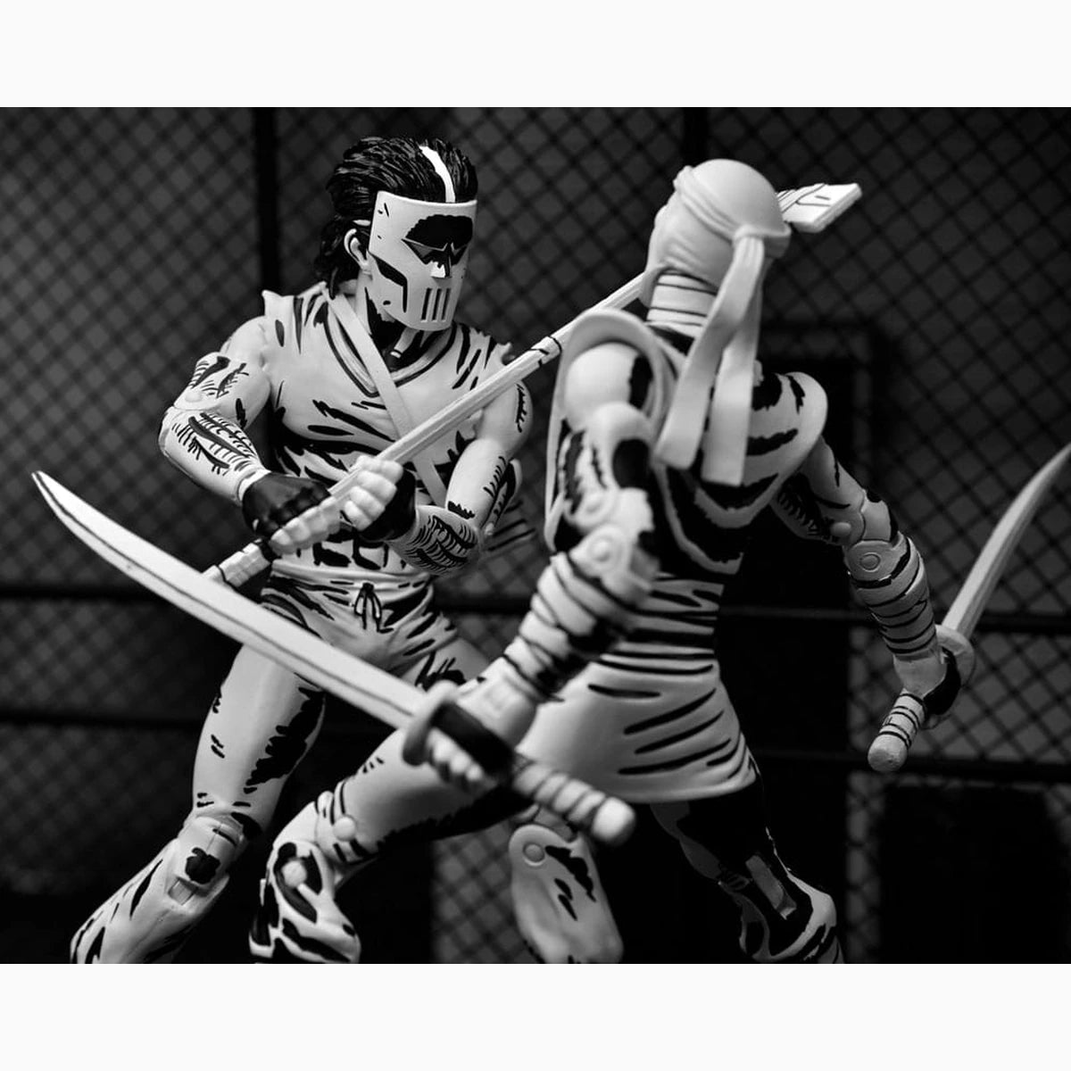 Teenage Mutant Ninja Turtles figurine Casey Jones Black & White 18 cm - Image 7