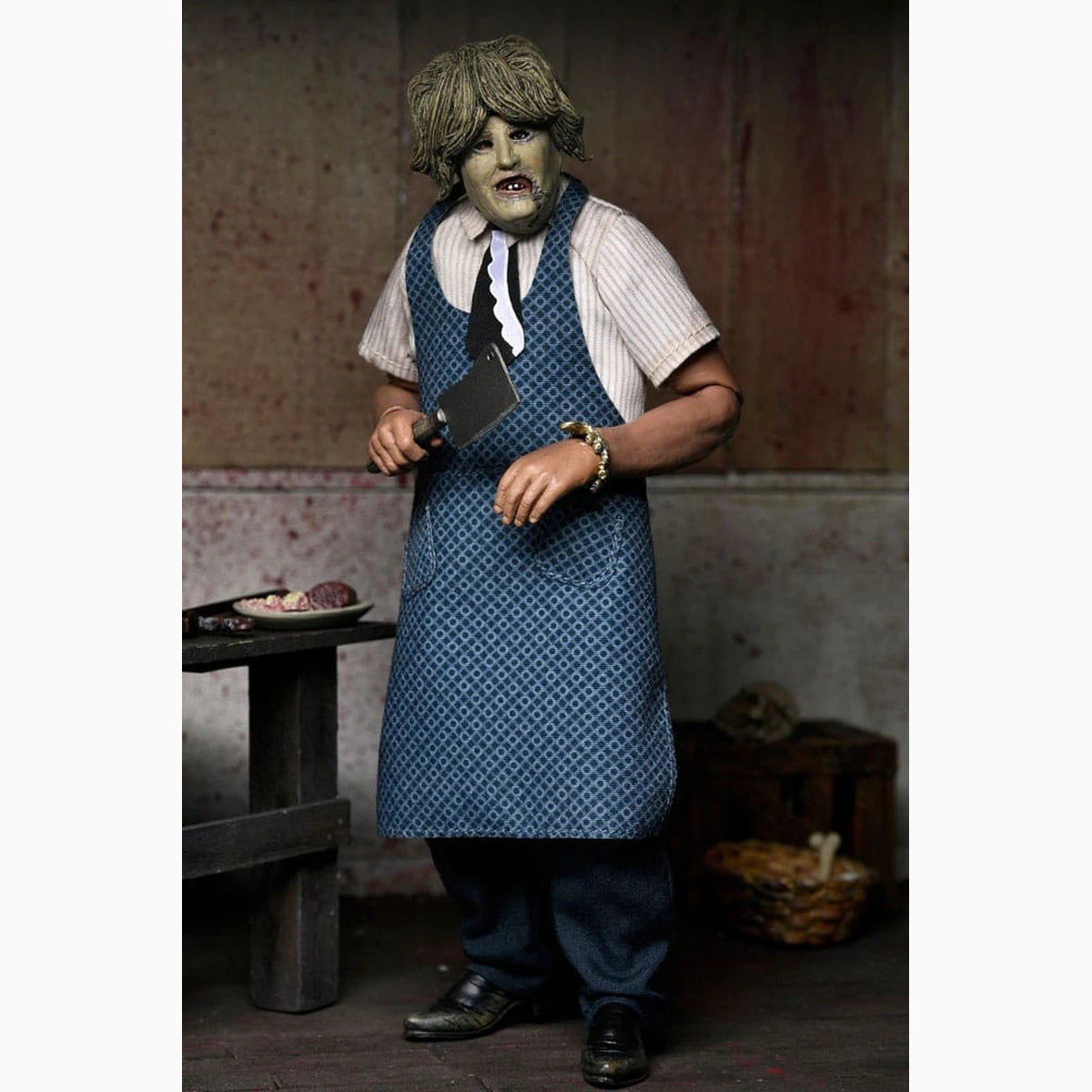 Massacre à la tronçonneuse Clothed figurine Leatherface with Old Lady Mask 20 cm - Image 4