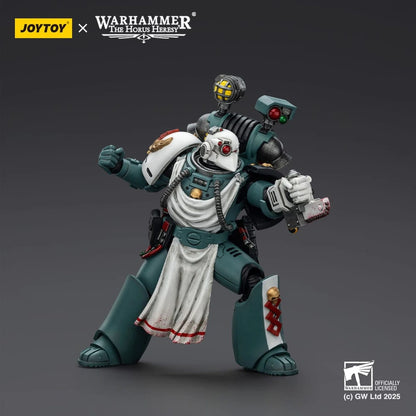 Warhammer 40,000: Sons of Horus figurine Legion Apothecary 12 cm - Image 6