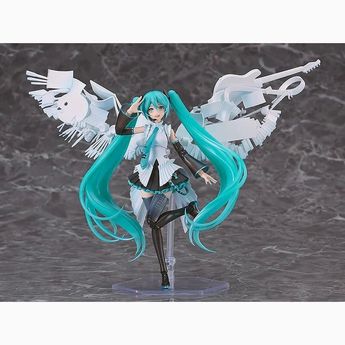 Character Vocal Series 01: Hatsune Miku Plastic Model Kit Plamatea Happy 16th Birthday Ver. 16 cm - Image 4
