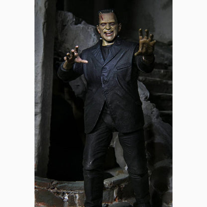 Universal Monsters figurine Ultimate Frankenstein's Monster (Color) 18 cm - Image 3