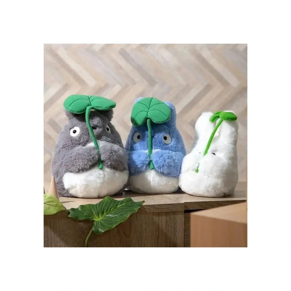 Mon voisin Totoro Nakayoshi Figurine en peluche Big Totoro with leaf 21 cm - Image 6