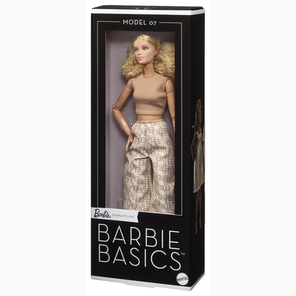Barbie Signature poupée Barbie Basics: Model 07 - Image 4