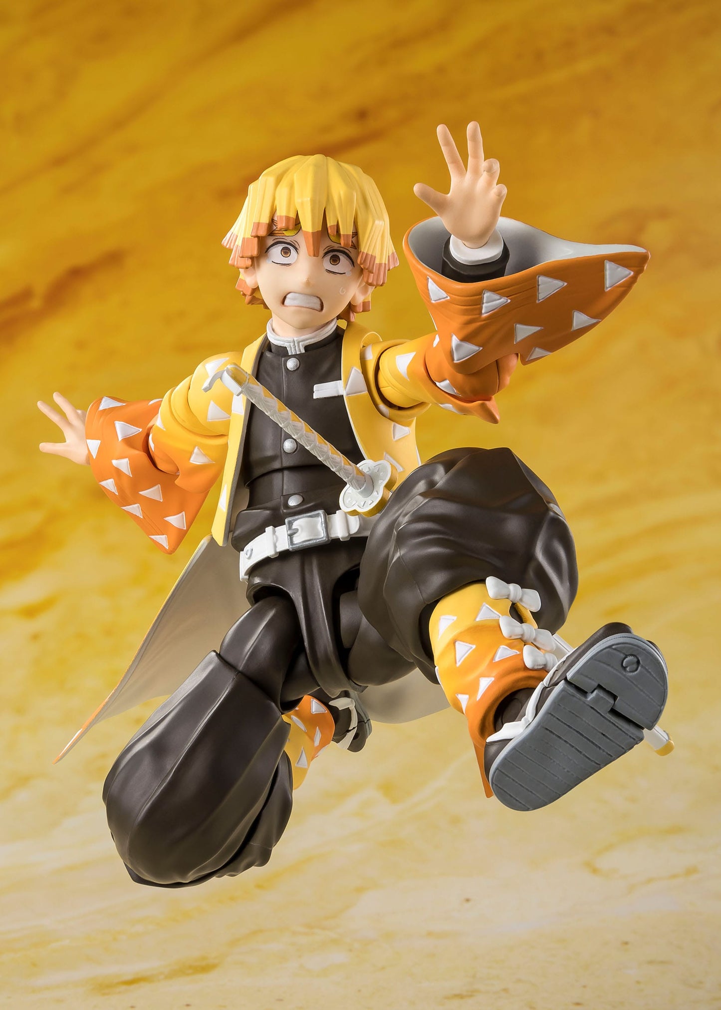 Demon Slayer: Kimetsu no Yaiba Zenitsu Agatsuma figurine S.H.Figuarts 14 cm Bandai Tamashii Nations