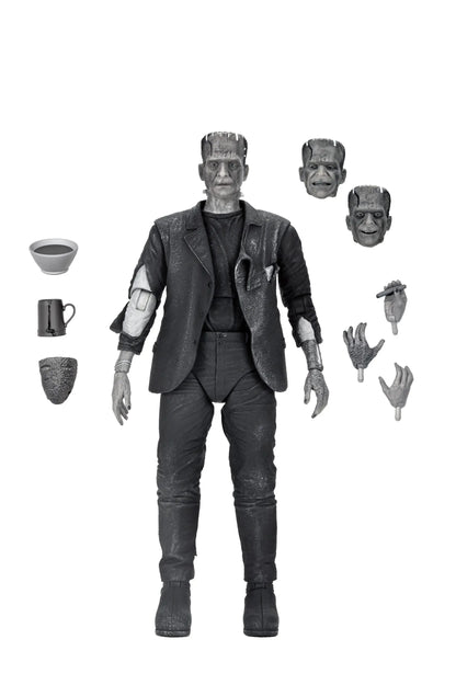 Frankenstein's Monster Universal Monsters figurine Ultimate (Bride of Frankenstein) (B&W) 18 cm Neca