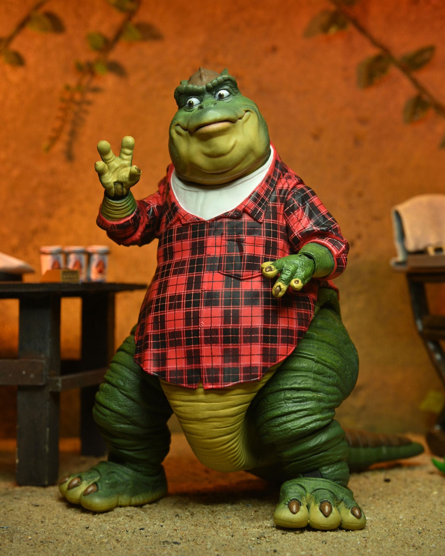 Dinosaurs Earl Sinclair figurine Ultimate 18 cm Neca