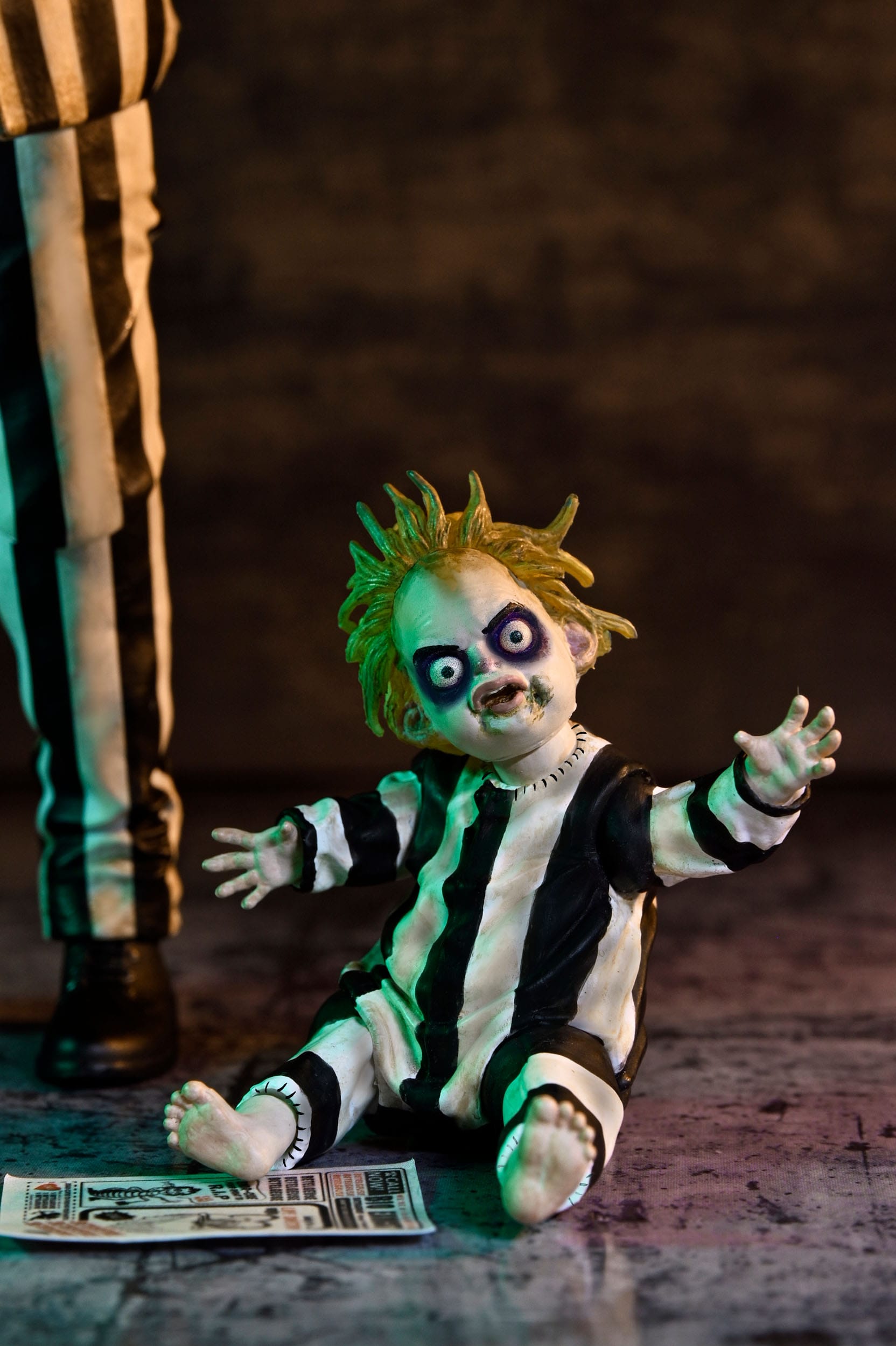 Beetlejuice Beetlejuice figurine 7 Scale Ultimate Striped Suit Beetlejuice 18 cm Neca