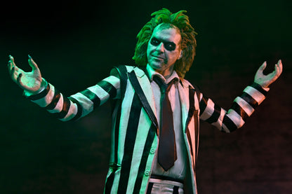 Beetlejuice Beetlejuice figurine 7 Scale Ultimate Striped Suit Beetlejuice 18 cm Neca