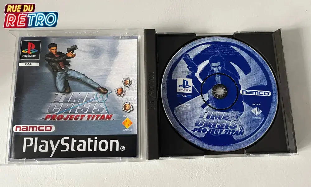 Time Crisis / Project Titan + Guncon PS1 Jeu console et accessoires